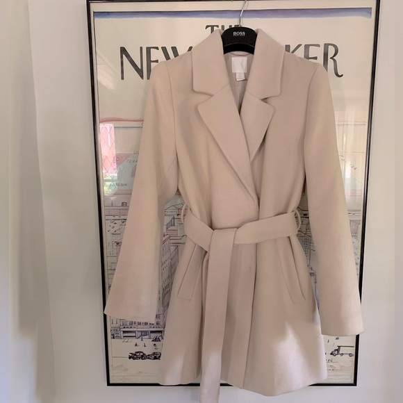 H&M cream blush coat with tie belt covered snap closure notched lapel size M - Picture 1 of 13